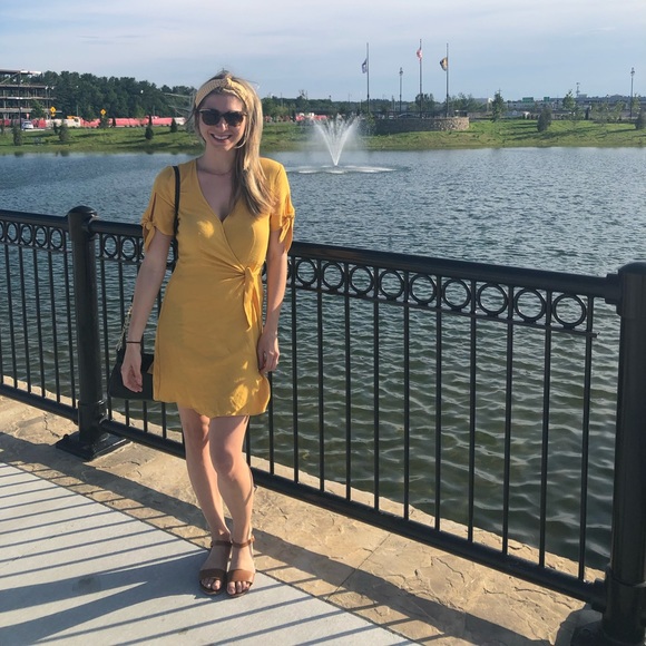 Meet your Posher, Chelsie - Picture 4 of 5